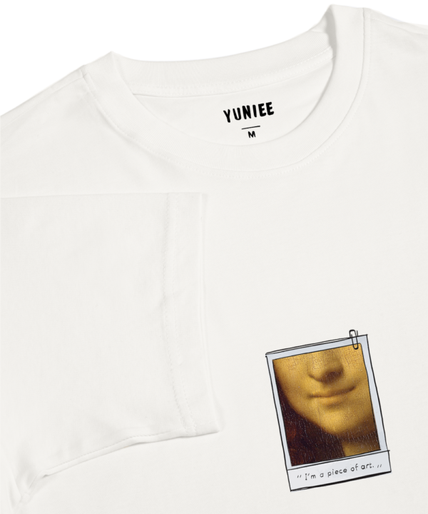 That Mysterious Smile - Unisex Oversize T-shirt - Görsel 3