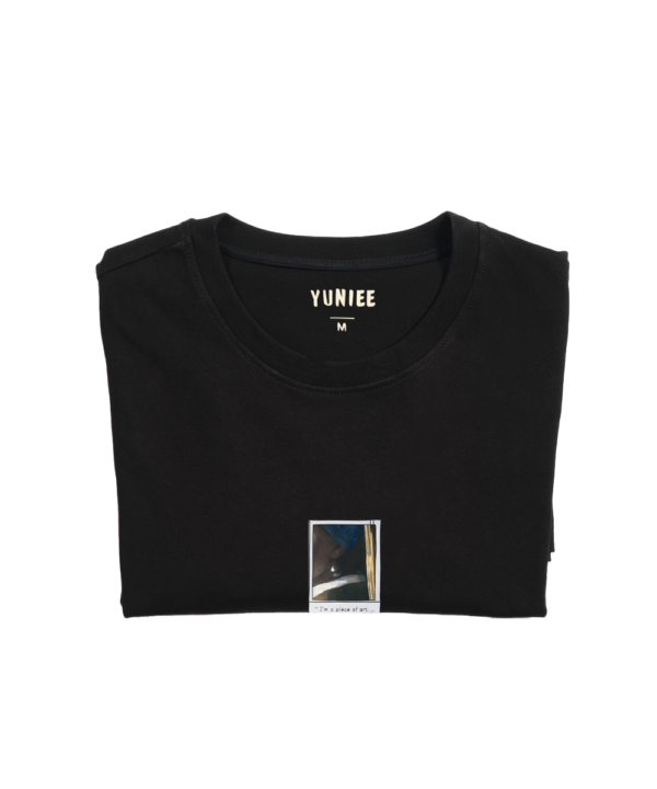 Eyes Behind the Pearl - Unisex Oversize T-shirt - Görsel 4